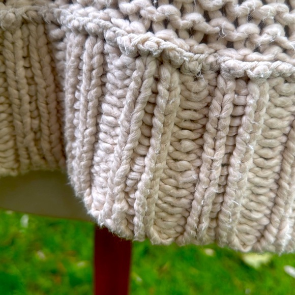 FREE PEOPLE CREAM CHUNKY KNIT COWL NECK SWEATER -S -🤩 - Picture 5 of 9